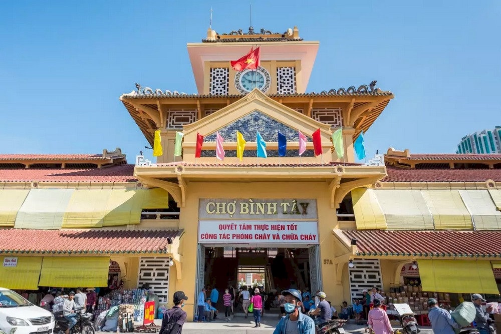 Binh Tay Market is a busy marketplace near Chinatown where visitors can buy a wide variety of goods